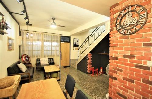 Taitung City Centre Villa | 台東市區 童年時光六人包棟民宿 附廚房及電動麻將