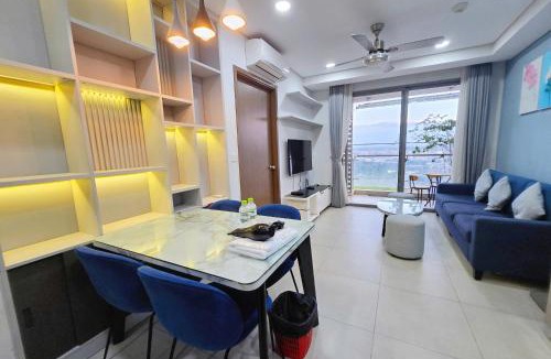 District 7 Apartment | 天空逸寓