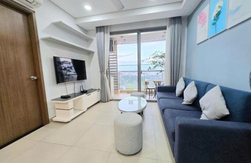 District 7 Apartment | 天空逸寓