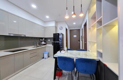 District 7 Apartment | 天空逸寓