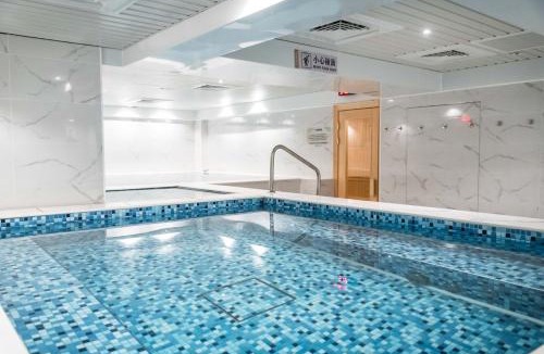 West District Hotel | 婧仕女微旅