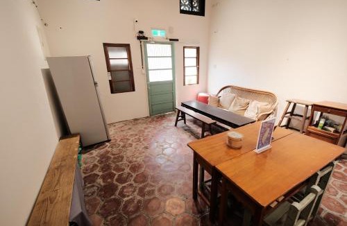 Lukang Hostel | 小艾背包客棧 Small Eye Backpacker