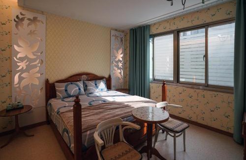 Shuangxi District Bed & Breakfast | 小鳥敲門 Bird Villa