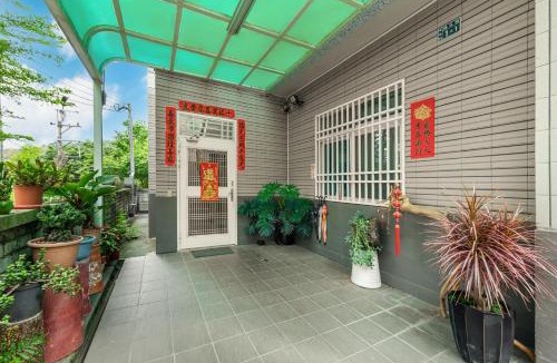 Puli House | 山水桃米旅店