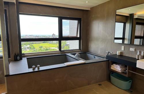 Toucheng Apartment | 幸福M&M House-龜山日出溫泉景觀宅