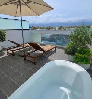 Taitung City Centre Apartment | 廷海特潮流民宿 武昌館 民宿編號2015 寵物友善設計旅宿 近微光集與鐵道藝術村
