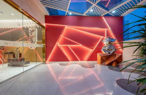 Luomashi Hotel | 成都城市西游里酒店