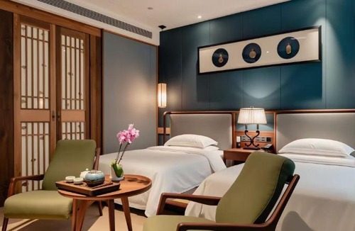 Wuhou Hotel | 成都水街黉台酒店