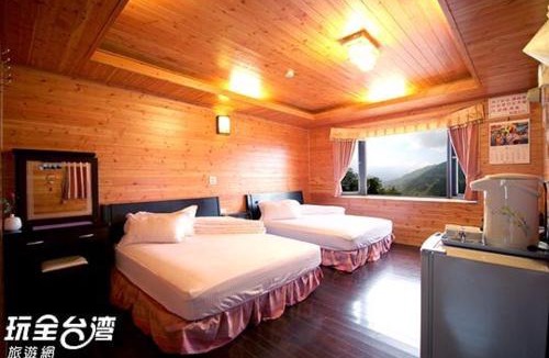 Fuxing District Cabin | 拉拉山 佳儂景觀休憩農場