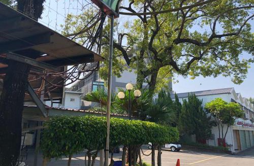 Douliou Hotel | 星辰庭園汽車旅館