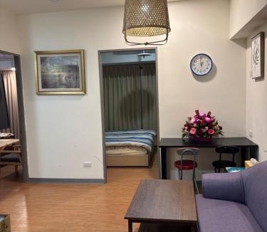 Zhongzheng Hostel | 果芒驛站旅店