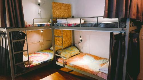 Xiaoliuqiu Hostel | 氮醉潛水酒吧旅宿JoScubar Diving Hostel