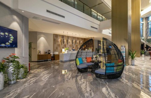 Yuzhong Hotel | 美豪丽致酒店重庆李子坝两路口地铁站店