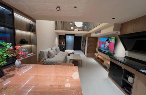 Shuangliu District Apartment | 锦江暮宿 极地公园 麓湖湿地 2卧2卫1厅4人 1号线海昌路5号线南湖立交 侘寂住可做饭
