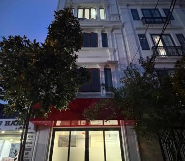 Ngo Quyen Hotel | 05 Homestay Cinema