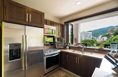 Romantic Zone Condo | 1 bed 1 bath Mountain View Suite · R307
