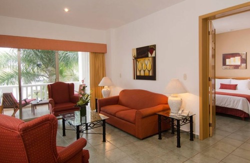 Nuevo Vallarta Hotel | 1 Bedroom Suite in Emotions Resort and Suites 1BR/2Bath w/Platinum benefits