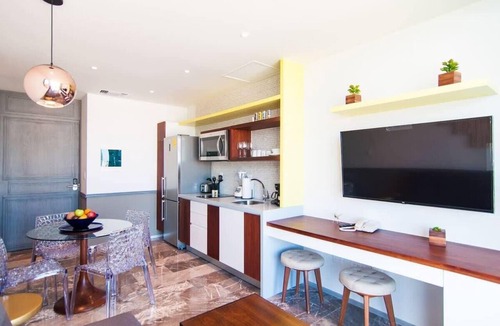 Downtown Condo | 1 Block to Beach, Oceanview Rooftop Pools & Lounge