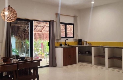 Isla Holbox House | 1 Block to Beach, Kitchen, Starlink, C3