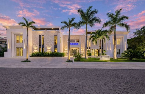 Tulum City Center Villa | #1 Booked Largest Estate Villa in Tulum Region, Indoor Pool, Gym, Walk to Beach