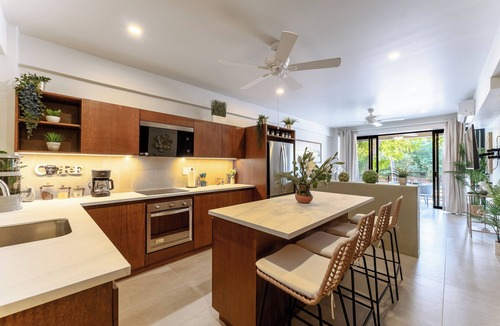 P Chahue Condo | 1 BR Solana 1st Level Condo | Walk to Beach & Town