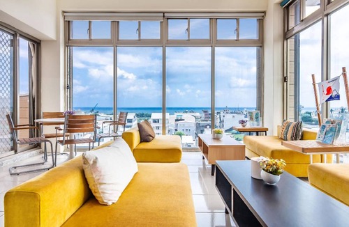 Taitung City Centre Hotel | 100 m² Motel ∙ 5 bedrooms ∙ 14 guests