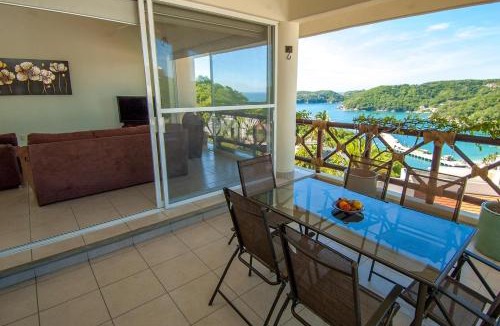 P Chahue House | 1063 - Cruz Del Mar M302
