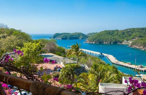 P Chahue House | 1063 - Cruz Del Mar M302