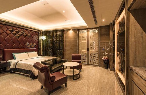 Xitun District Hotel | 116 m² Motel ∙ 127 guests