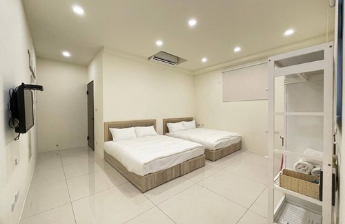 Kaohsiung City Centre Apartment | 132 m² Apartment ∙ 4 bedrooms ∙ 10 guests