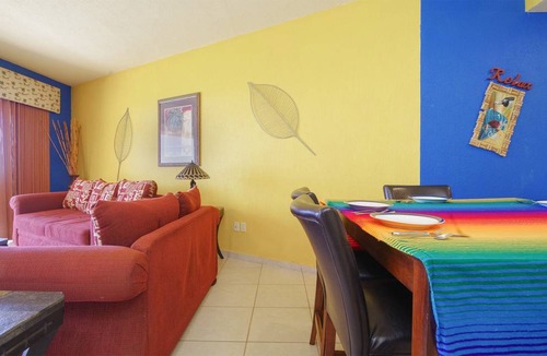 Sandy Beach Condo | 139 m² Condo ∙ 2 bedrooms ∙ 6 guests