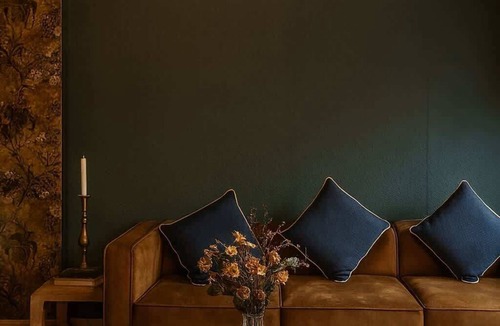 Zona Rosa Apartment | 161-2D A One-Bedroom Artistic Refuge