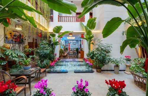 Gucheng Hotel | 166 Hotel (Lijiang Ancient City Mufu Branch)