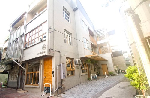 West Central District House | 17 m² House ∙ 1 bedroom ∙ 2 guests