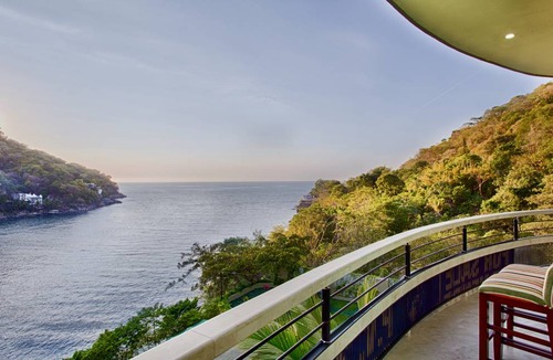 Boca de Tomatlan Villa | 1858 m² Villa ∙ 9 bedrooms ∙ 25 guests