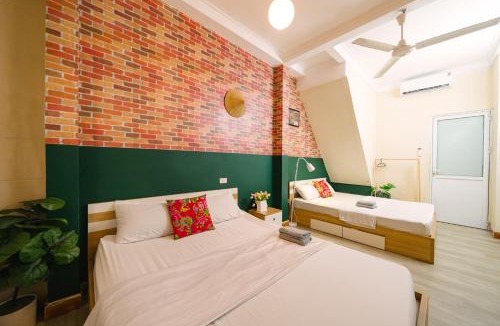 Trang Tien Hostel | 1970s Vintage Old Quarter, Hoan Kiem Lake, Shared Bathroom