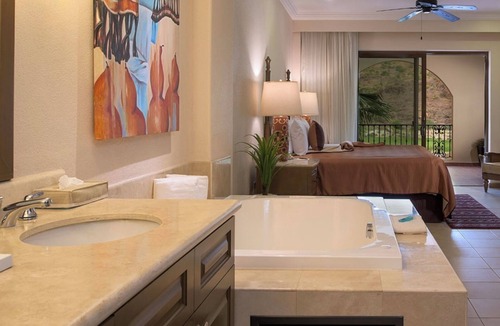 Loreto Resort | 2 bed, 3 bath, full kitchen, in-room laundry, balcony at tranquil golf resort