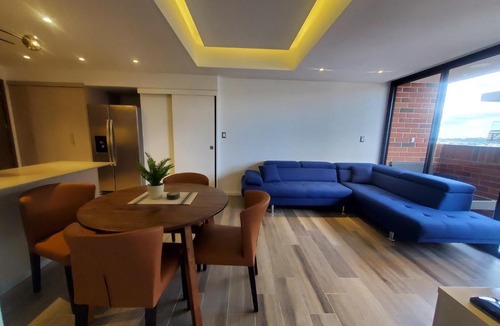 Zona 10 Apartment | 2 bed Apt Zone 10, walk to Oakland & Margaritas