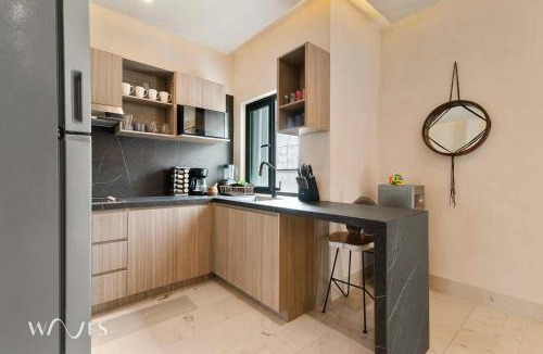 12th Street House | 2-Bedroom Condo | Modern & Near Beach