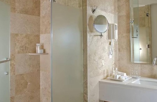 Centro Hotel | 2 Bedroom Hotel Suite in Dazzling Vidanta Resort at Riviera Maya
