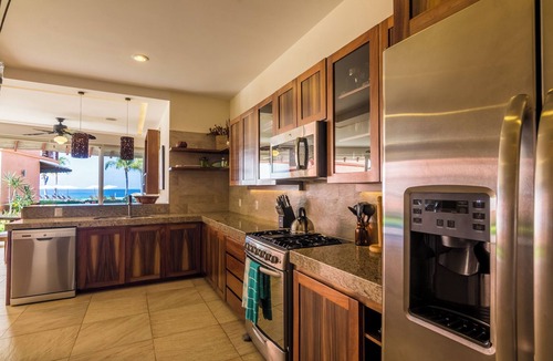 San Pedro Mixtepec Condo | 2 Beds 2 Baths Main Floor with Amazing Ocean Views