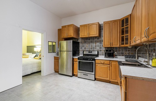 Centro Carretera House | 2 Br home, Sleeps 10, 1 min walk to Rosarito Beach
