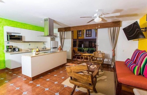 North End Apartment | 2 Deluxe 2BR Suites only 2' Walk from the Beach