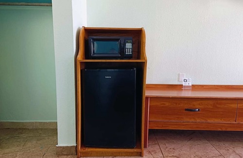 Edinburg Apartment | 2 Full Beds|Nsmk|Edinburg, TX