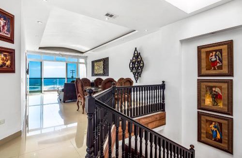 La Paloma House | 2-Story Dog-Friendly Villa with Outdoor Pool, Patio, 2 Balconies, Streaming, AC