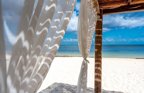 Zona Hotelera Norte Villa | 2 villas 9-Bedrooms Beachfront Haven – Luxury by the Sea