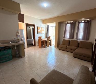 Tlajomulco de Zuniga House | 20 minutes from Chapala, Pool &Grill
