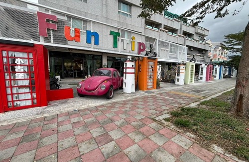 Taitung Hotel | 200 m² Motel ∙ 8 bedrooms ∙ 24 guests