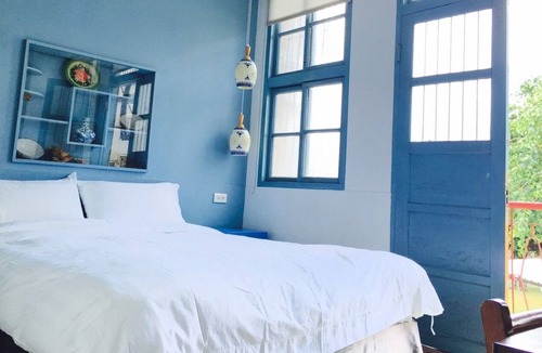 West Central District House | 202 Double Room with balcony in Tainan