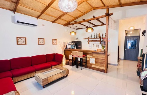 Shanjiao House | 255 m² House ∙ 5 bedrooms ∙ 18 guests
